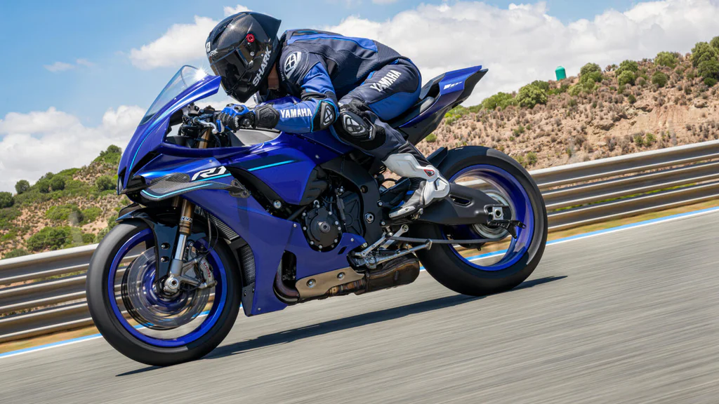 Motos et scooters Yamaha 2027 5 supersport2027 1024